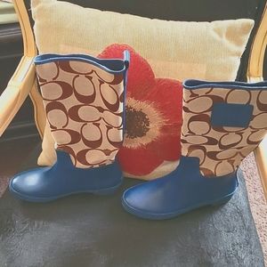 Rain boots